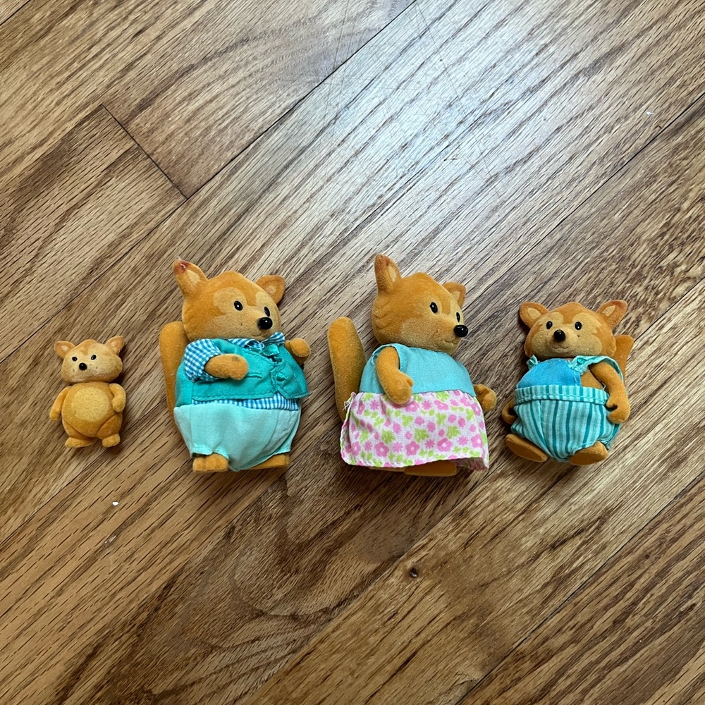 Calico Critters Adorable Fox Family Figurines